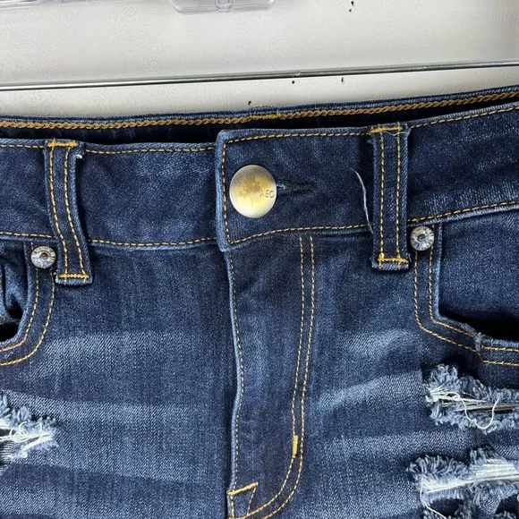American Eagle Hi-Rise Shortie Jean Shorts Distressed Dark Blue Wash Festival 6 - Picture 4 of 12